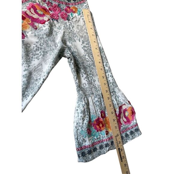 Savanna Jane Boho Top V-Neck Long Bell Sleeve Embroidered Blouse Floral Gray - Picture 8 of 11